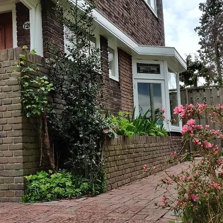 Directors Room Swimmingpool Ecolodge Tilburg منزل للإقامة