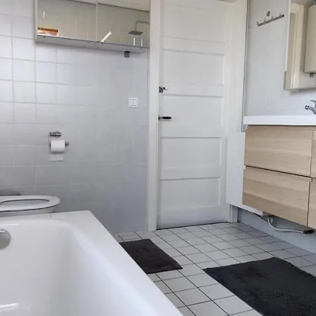 Homestay Directors And Swimmingpool Tilburg