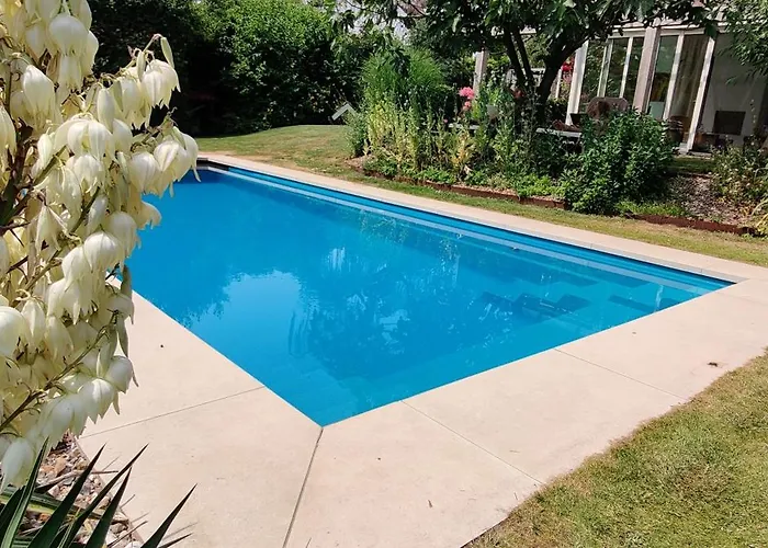 Directors Swimmingpool Privatunterkunft